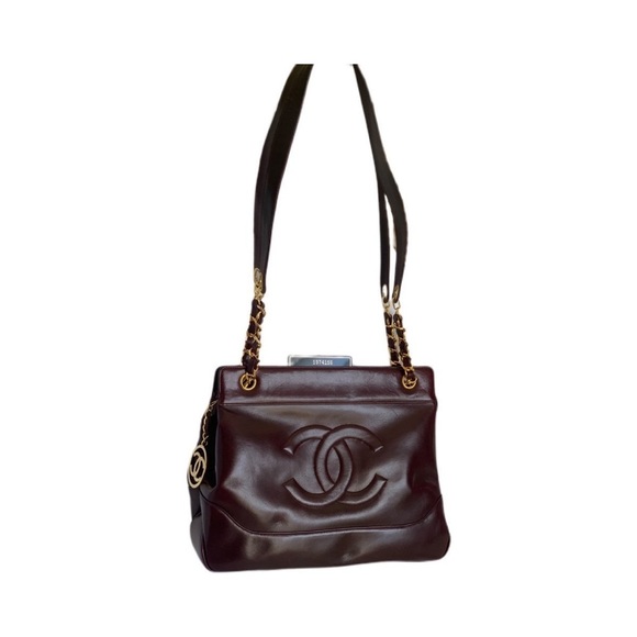 Elegant Burgundy Leather Handbag - Picture 6 of 8